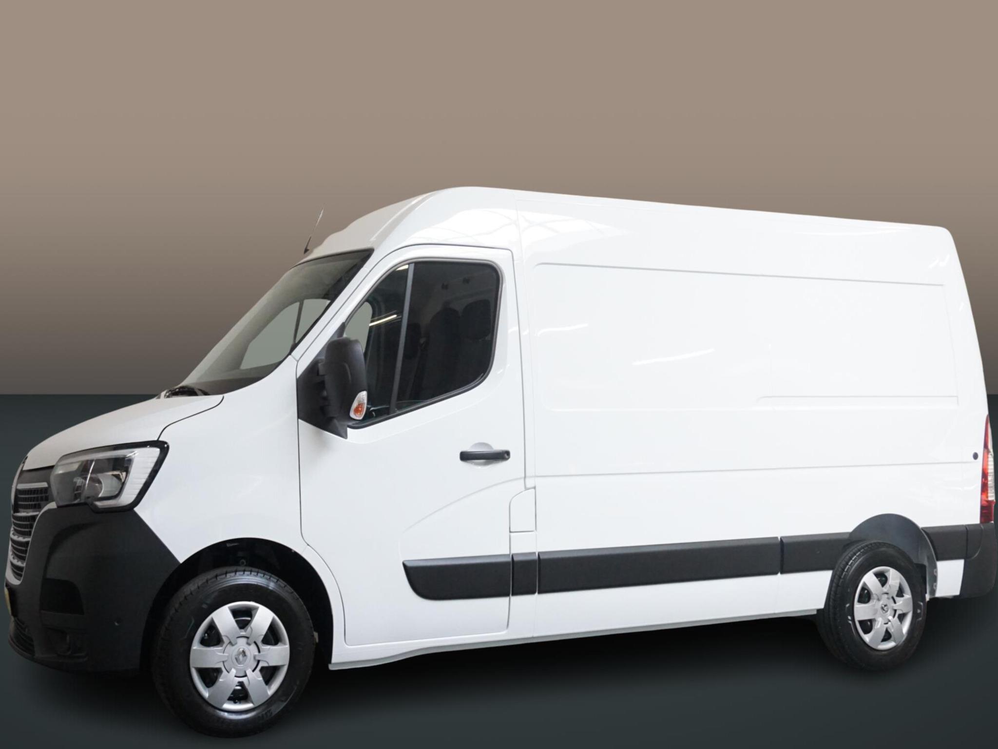 Renault Master T33 2.3 dCi 135PK L2H2 Work Edition Airco Cruise Camera Navi Parkeersensoren Trekhaak