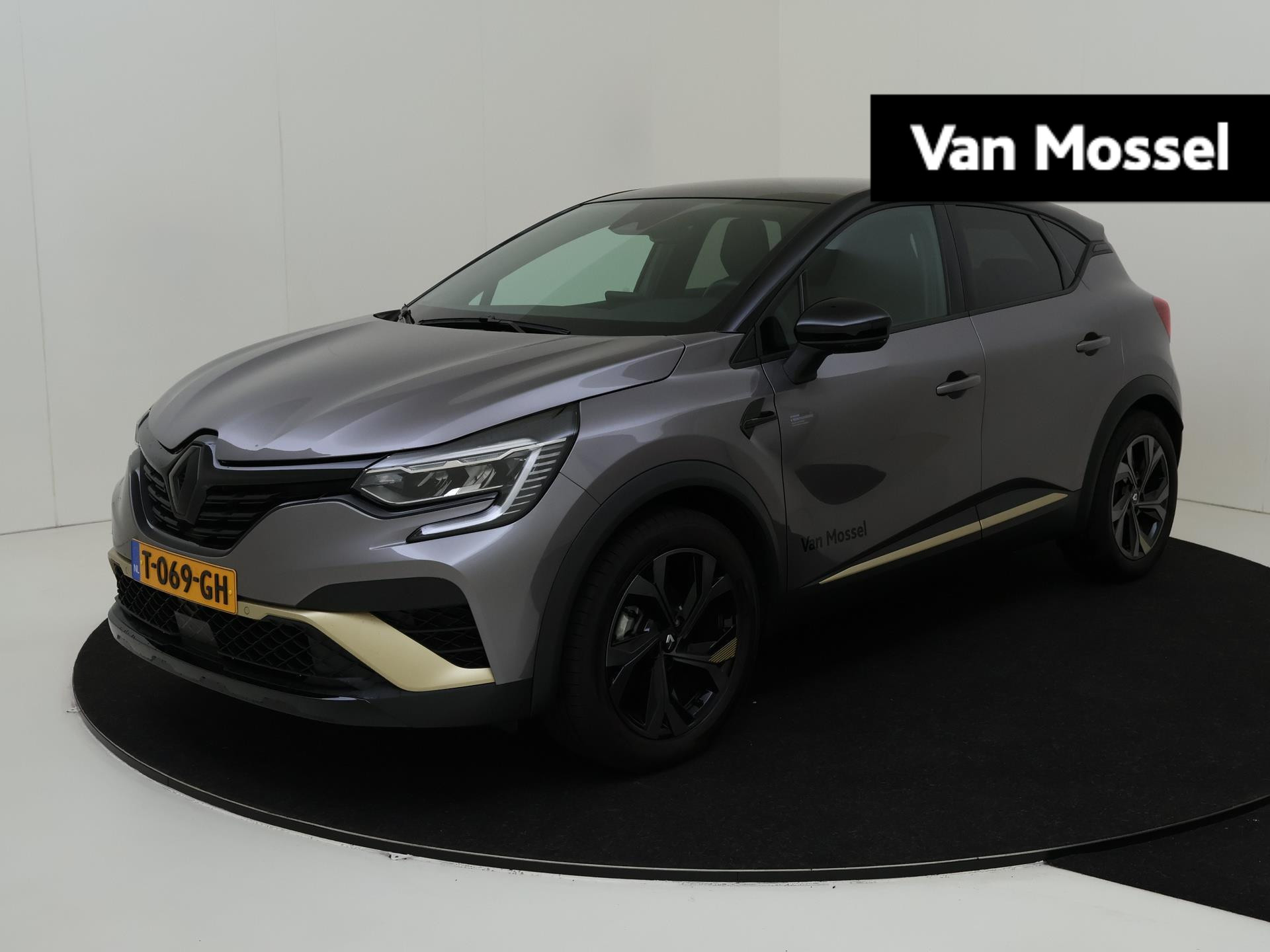 Renault Captur 1.6 - 145PK E-Tech Hybrid E-Tech Engineered | Navigatie | Bose Premium audio | Verwarmd stuurwiel | Cruise Control Adaptief | Climate Control  | Camera | Apple Carplay/Android Auto | Parkeersensoren | Licht & Regen Sensor | LED Lampen  |