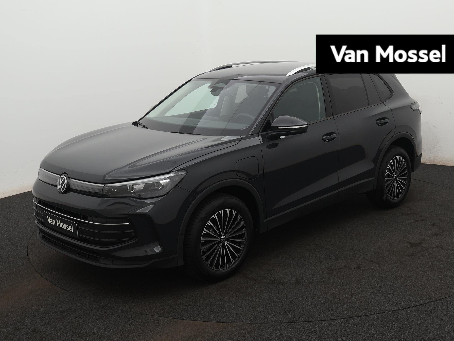 Volkswagen Tiguan 1.5 eHybrid Life Edition 204PK | 18 inch Napoli | Urano Grey