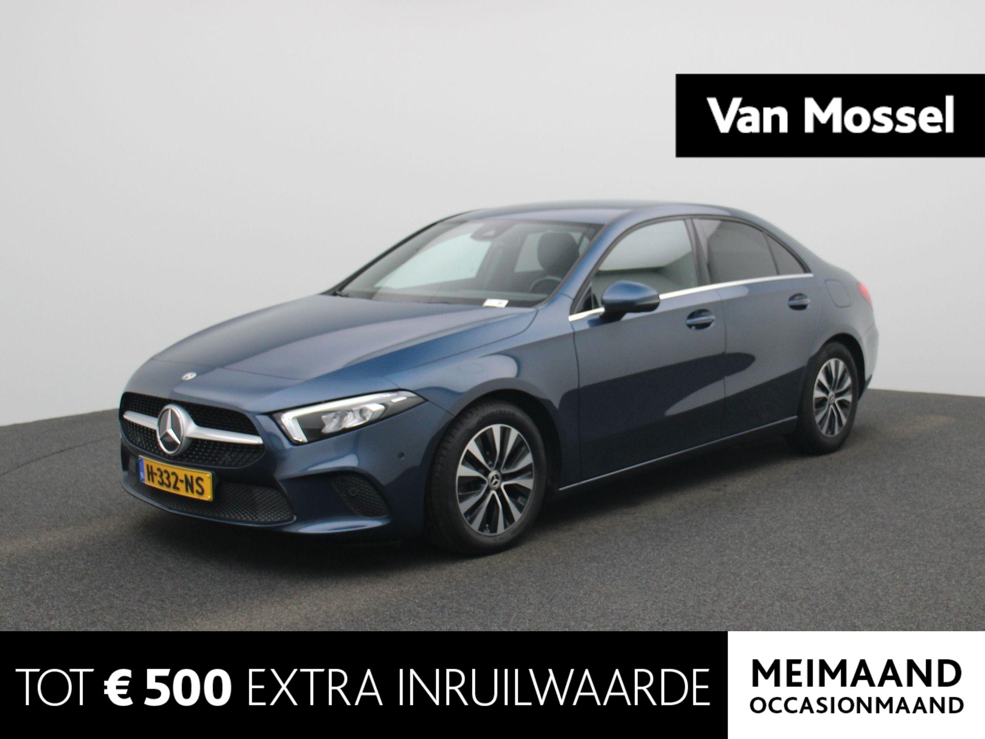 Mercedes-Benz A-Klasse 200 Business Solution | Automaat | Half leder | Navigatie | Climate control | Parkeer sensoren | LMV | LED | Camera | Stoel verwarming |