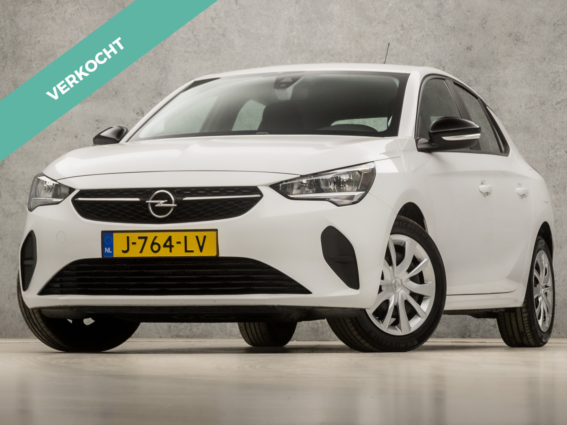 Opel Corsa 1.2 Edition (APPLE CARPLAY, GROOT NAVI, CAMERA, CRUISE, SPORTSTOELEN, DAB+, LANE ASSIST, PARKEERSENSOREN, NIEUWSTAAT)