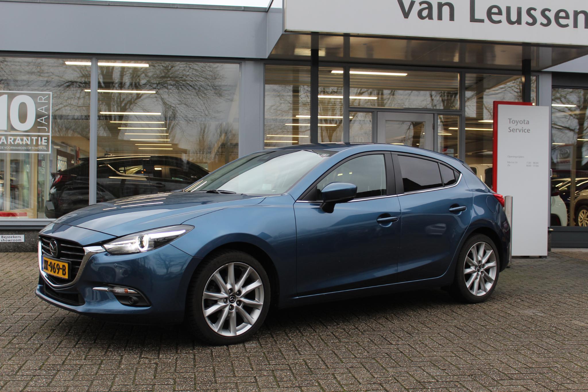 Mazda 3 2.0 SkyActiv-G 120 GT-M TREKHAAK HEAD-UP KEYLESS STOEL & STUUR VERW PARK.SENSOREN AD-CRUISE CAMERA