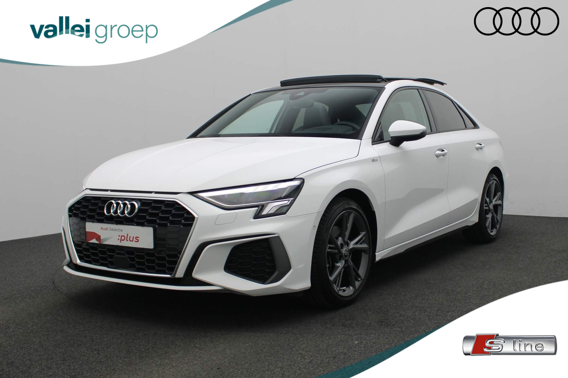 Audi A3 Limousine 35 TFSI 150PK S-tronic S edition / S-Line | Pano | Trekhaak | Fijnnappa leder | Demperregeling | HUD | Navi | Stoelverwarming | Parkeersensoren voor/achter