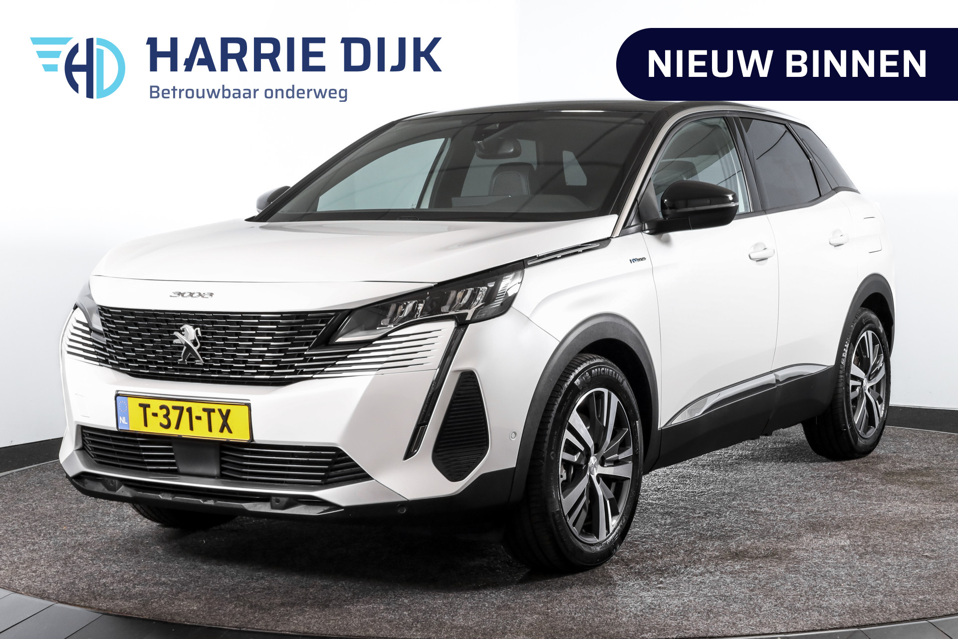 Peugeot 3008 1.6 HYbrid 225 Allure Pack Business - Automaat | Dig. Cockpit | Adapt. Cruise | PDC | Camera | NAV + App. Connect | ECC | Elek. Klep | LM 18" | Afn. Trekhaak |