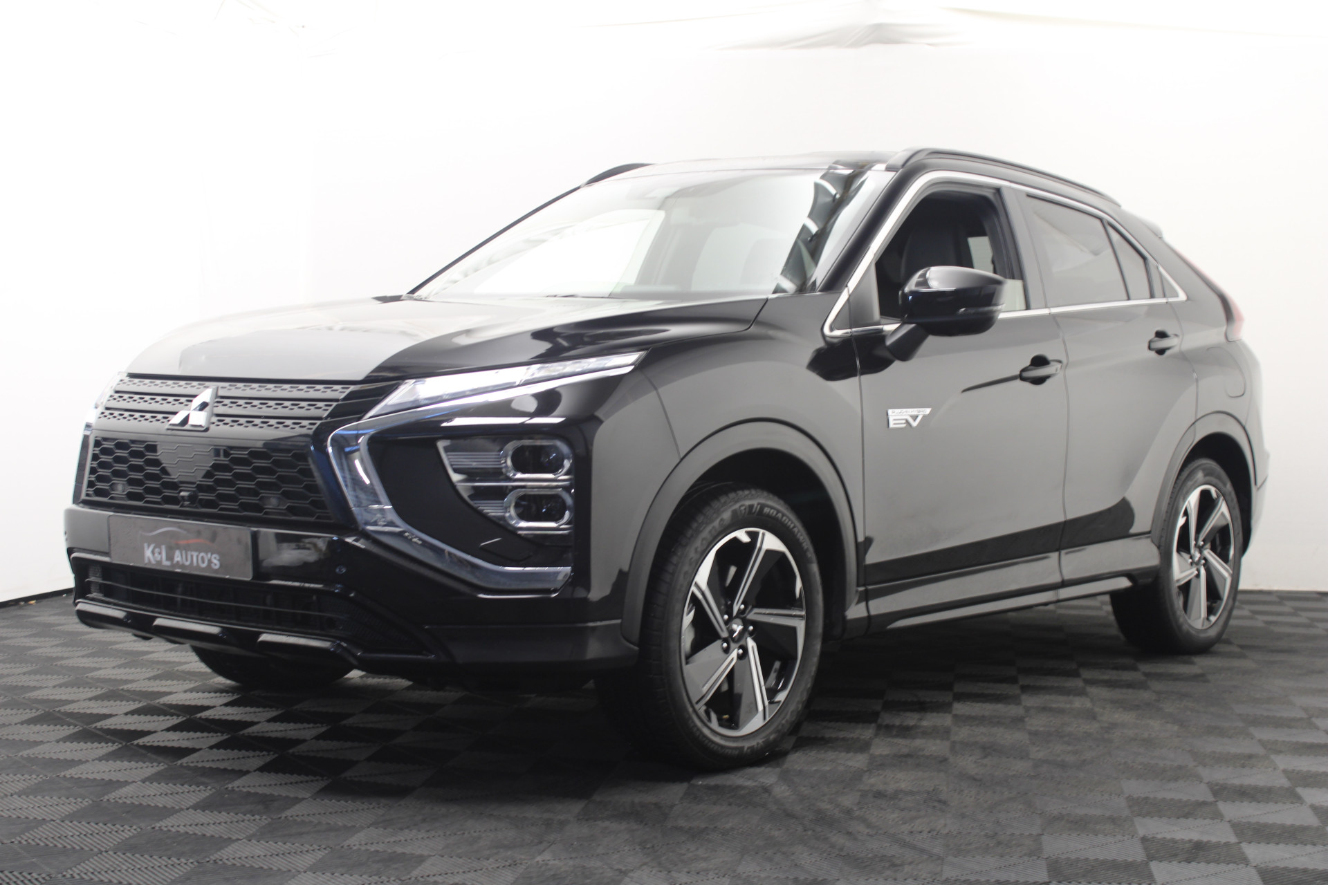 Mitsubishi Eclipse Cross 2.4 PHEV Intense+ |Navi|Camera|Stoelverwarming voor/achter|