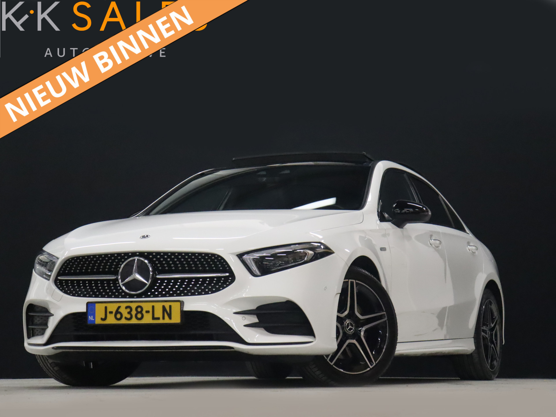 Mercedes-Benz A-Klasse 250e AMG Sport [SCHUIFKANTELDAK, SFEERVERLICHTING, ACHTERUITRIJCAMERA, ELEC STOELEN, STOELVERWARMING, LED, CRUISE, FLIPPERS,  NIEUWSTAAT]