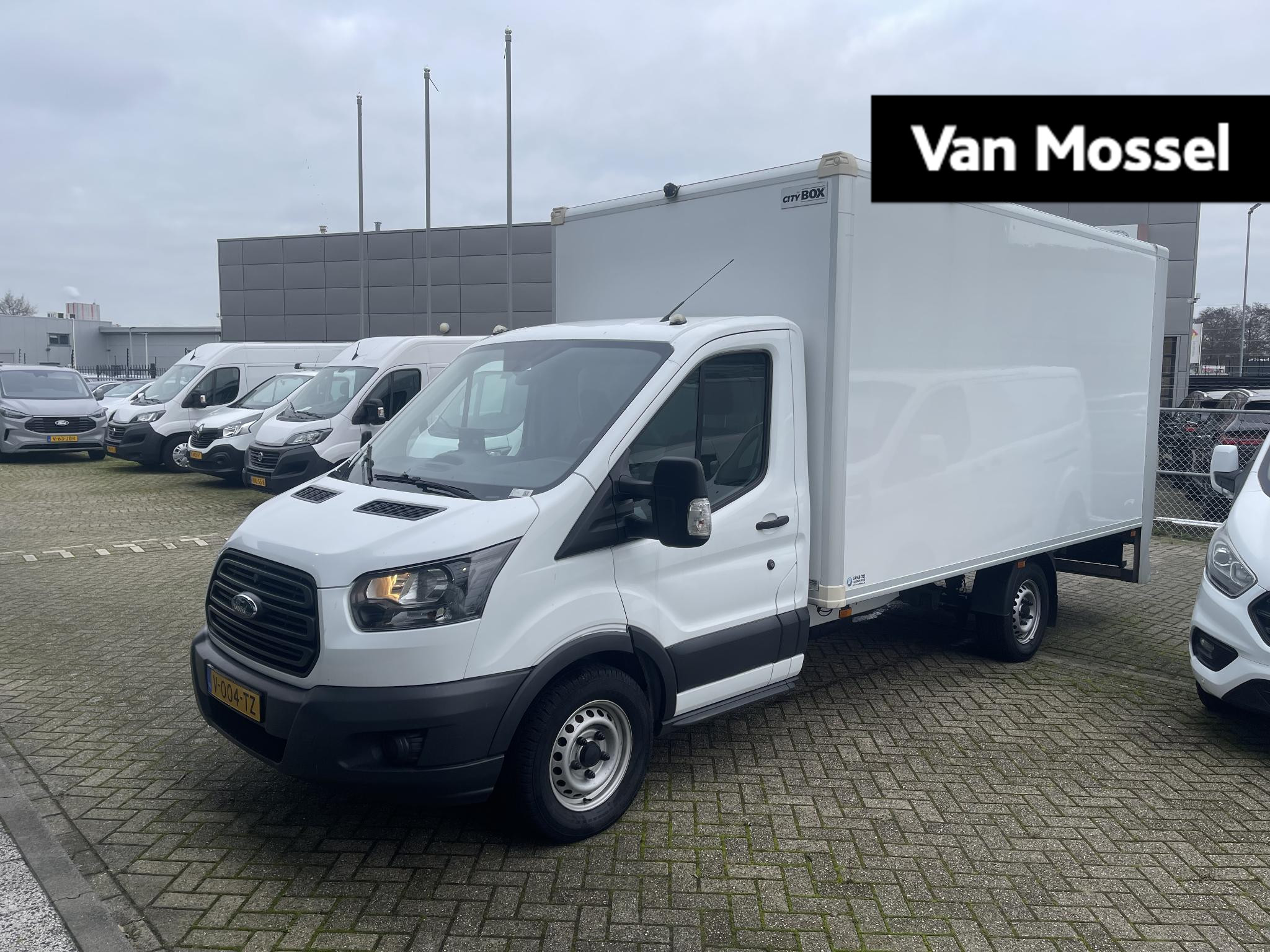 Ford Transit 350 2.0 TDCI L4H1 Ambiente Skeletal | Meubelbak | Laadklep | Airco | Camera |