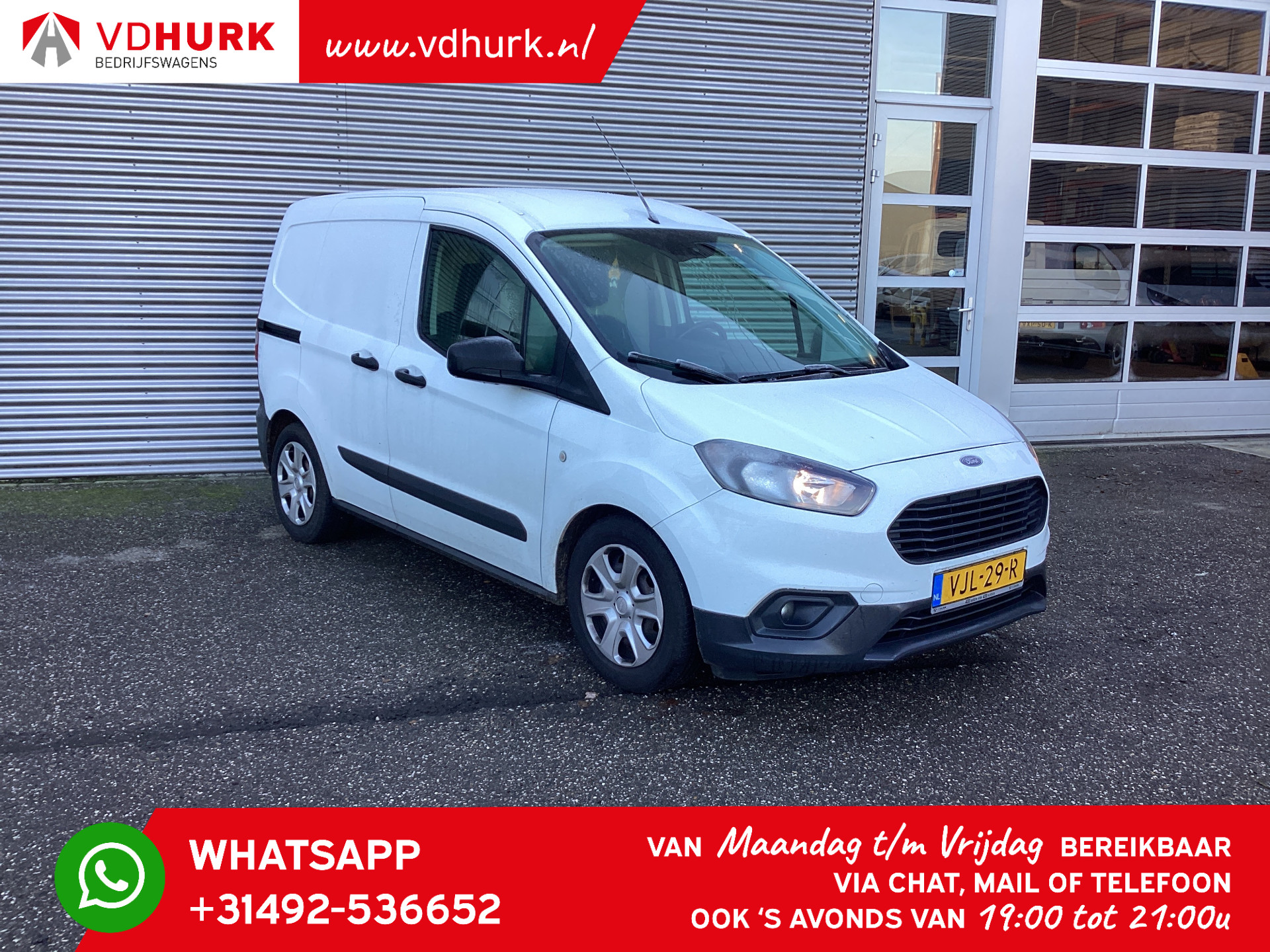 Ford Transit Courier 1.5 TDCI Trend Navi/ Carplay/ Cruise/ Stoelverw./ verw.voorruit/ Trekhaak/ Airco