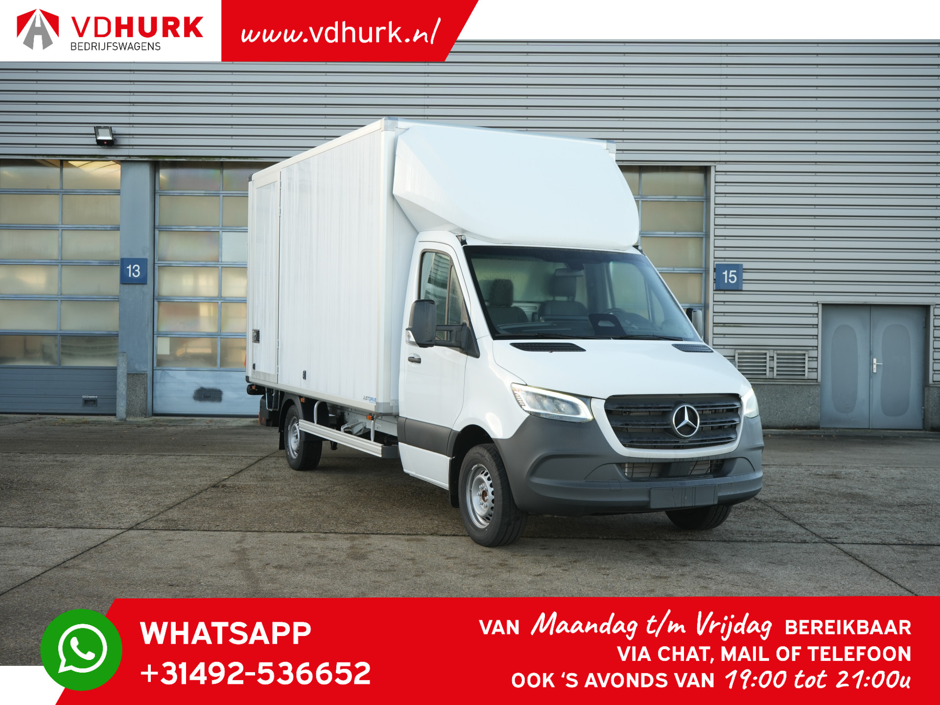 Mercedes-Benz Sprinter 317 Select Aut Bakwagen Meubelbak L4.2xB2.11xH2.25/ Laadklep 1.6m 750kg/ Zijdeur/ Spoiler/ LED/ Carplay/ Camera/ Cruise/ Airco