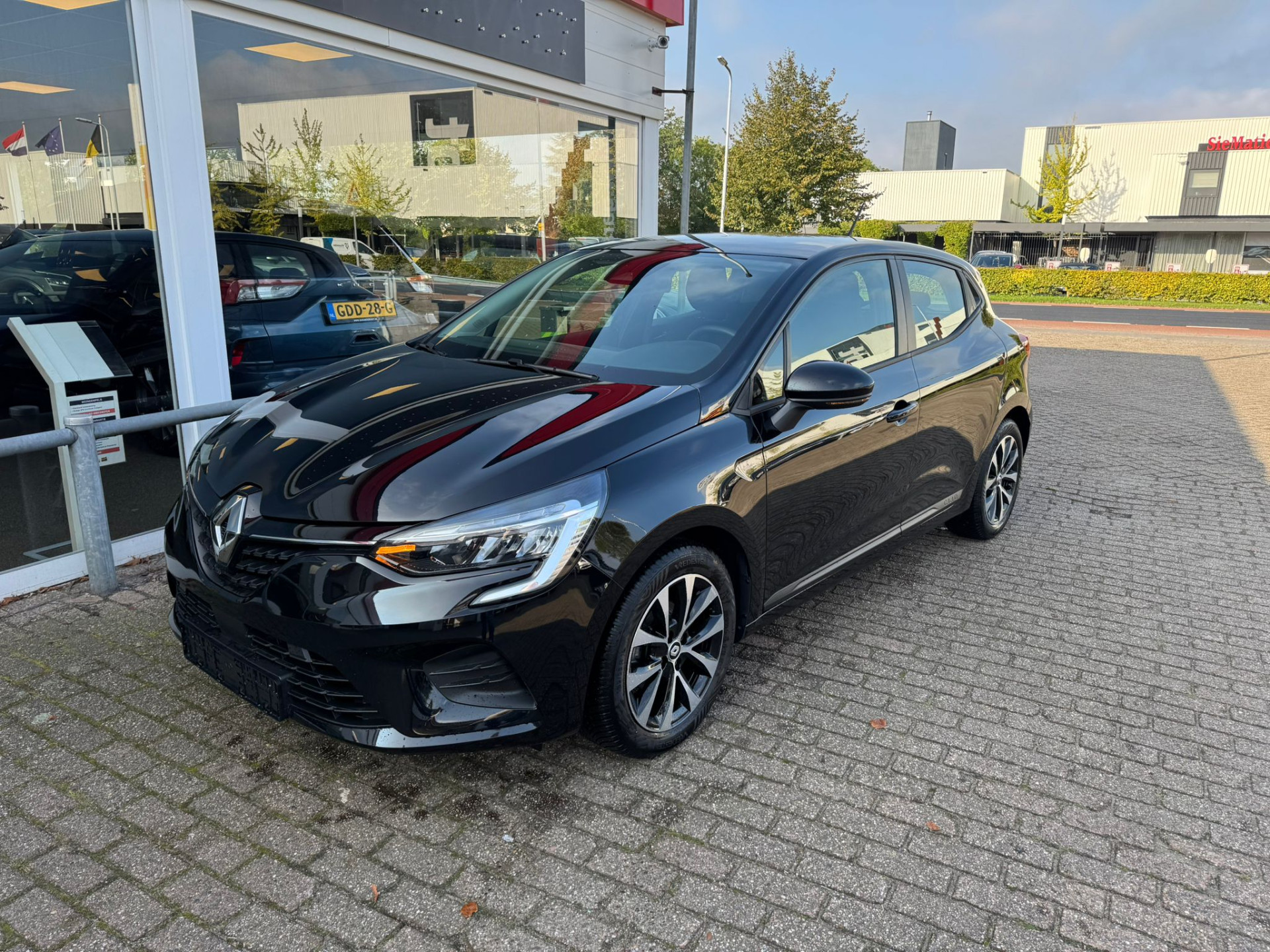 Renault Clio 1.0 TCe Business Zen