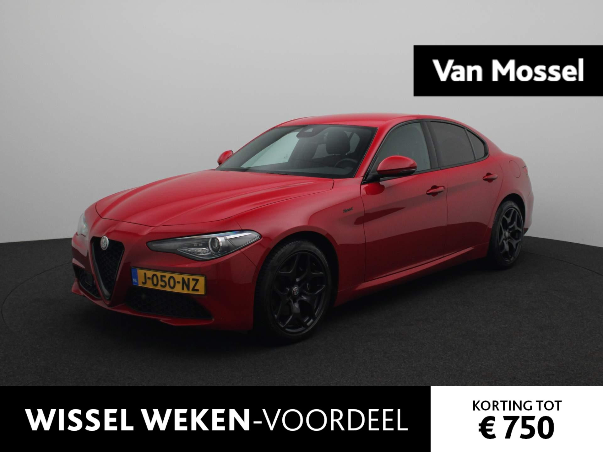 Alfa Romeo Giulia 2.0T Sprint | Lederen Sportstoelen | Camera Achter | Adaptive Cruise Control | 19 Inch. LM. Velgen |