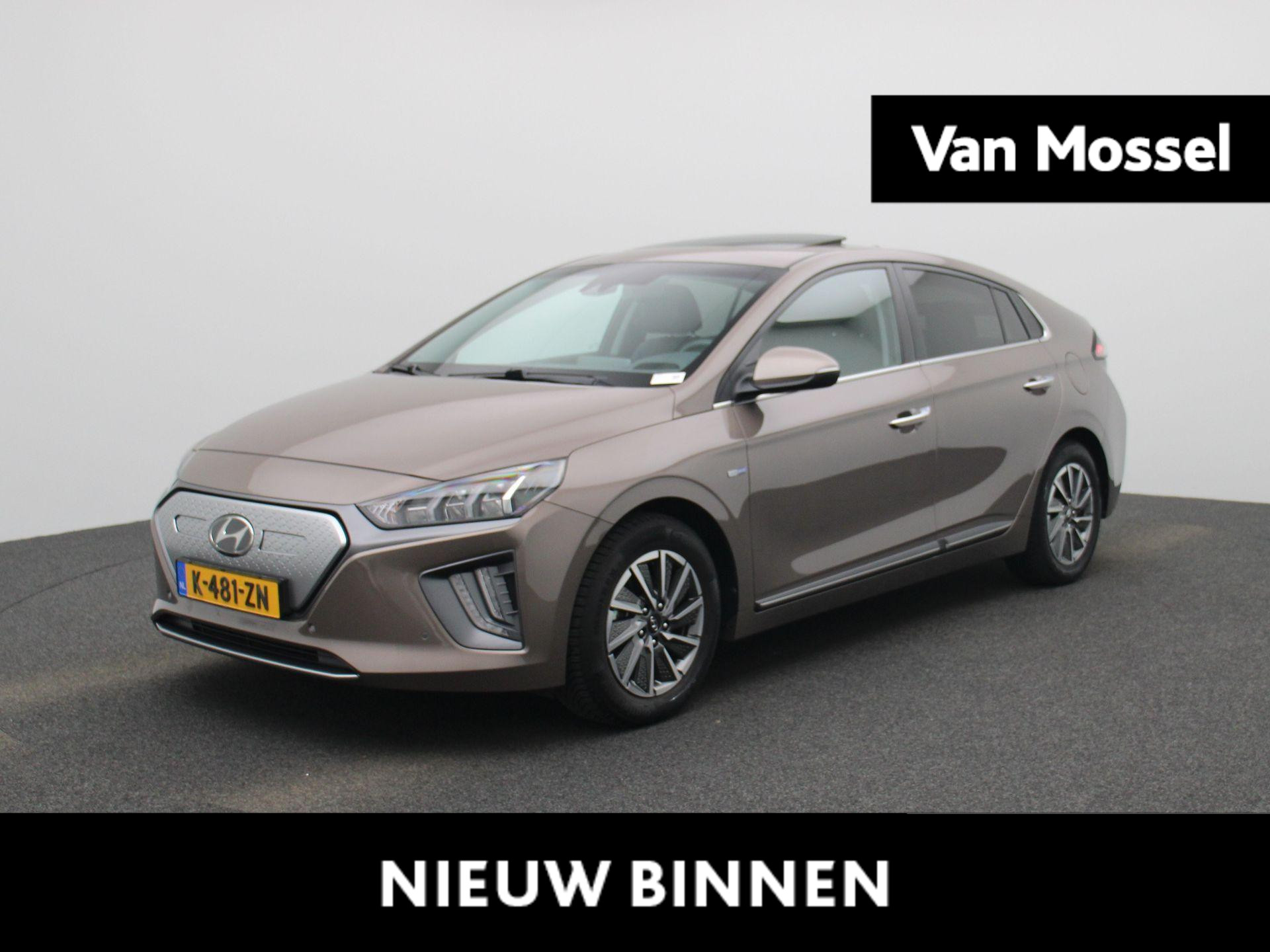 Hyundai IONIQ Premium EV 38 kWh | Panorama Dak | Achteruitrij Camera | Apple Carplay / Android Auto | Keyless | LED | Navigatie | Warmtepomp |