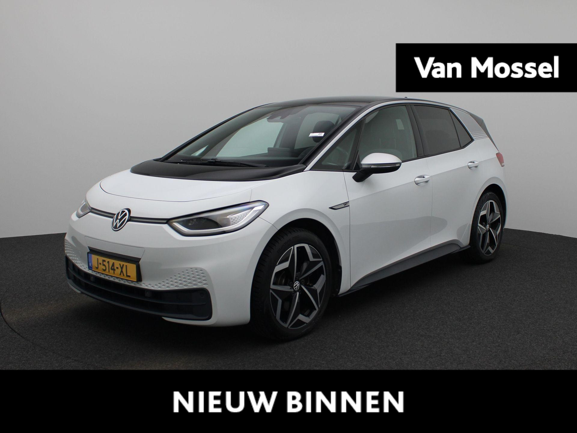 Volkswagen ID.3 First Plus 58 kWh | ACHTERUITRIJCAMERA | APPLE CARPLAY | STOELVERWARMING | SFEERVERLICHTING | ADAPTIVE CRUISE CONTROL | CLIMATE CONTROL |