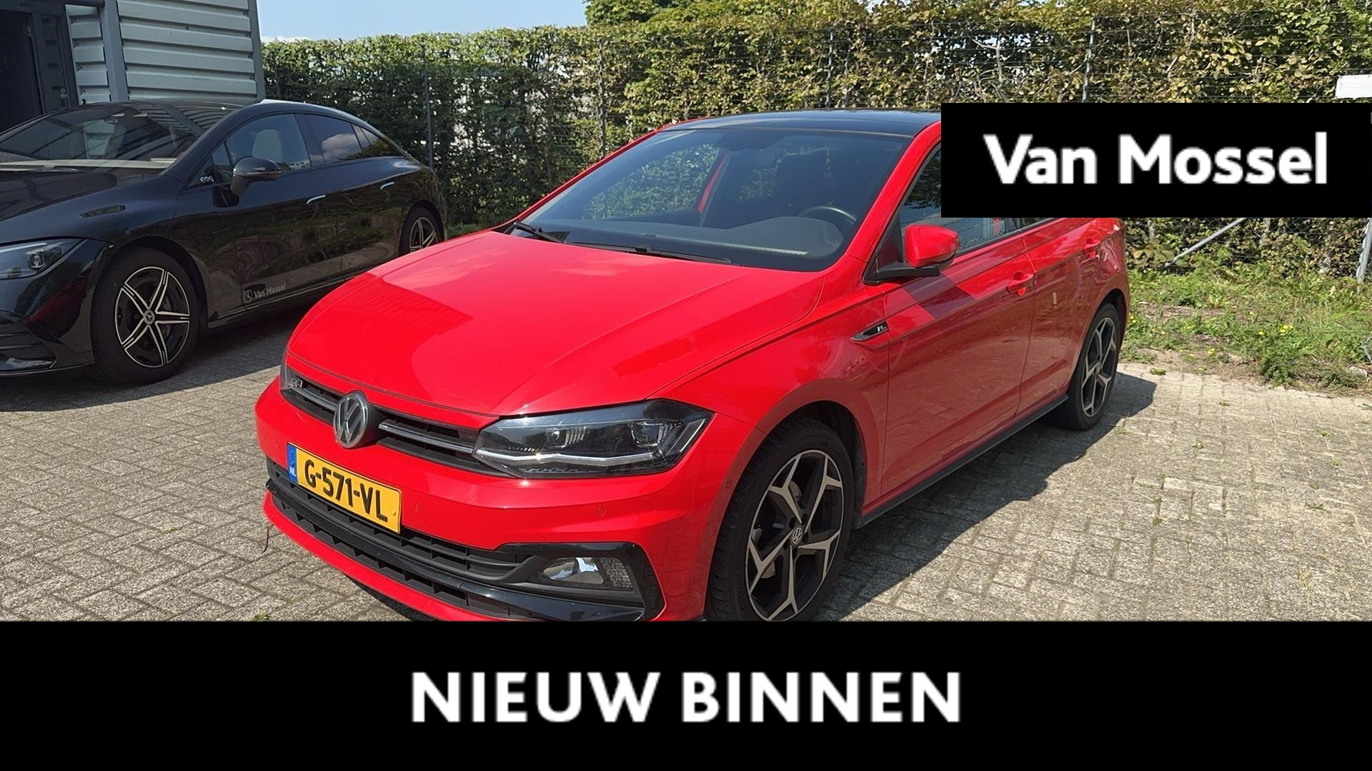 Volkswagen Polo 1.5 TSI Highline Business R 150 PK | R-Line | Panoramadak | Achteruitrijcamera | Beats Audio | Stoelverwarming | Navigatie | Parkeersensoren | Digital Cockpit | Keyless |