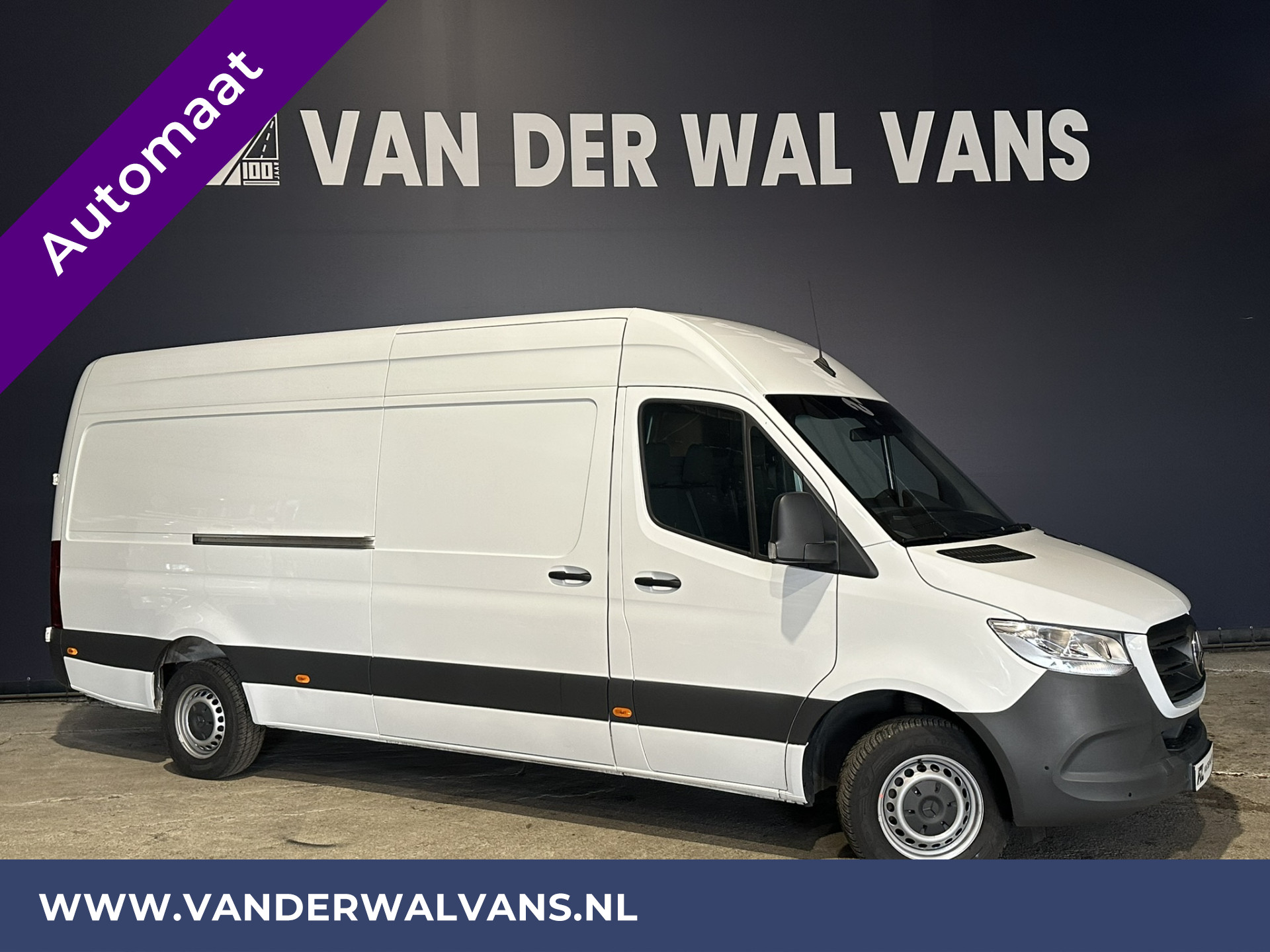 Mercedes-Benz Sprinter 317 CDI 170pk 9G Tronic Automaat L3H2 Fabrieksgarantie Euro6 Airco | Camera | Cruisecontrol navigatie, stoelverwarming, MBUX, chauffeursstoel, bijrijdersbank, parkeersensoren