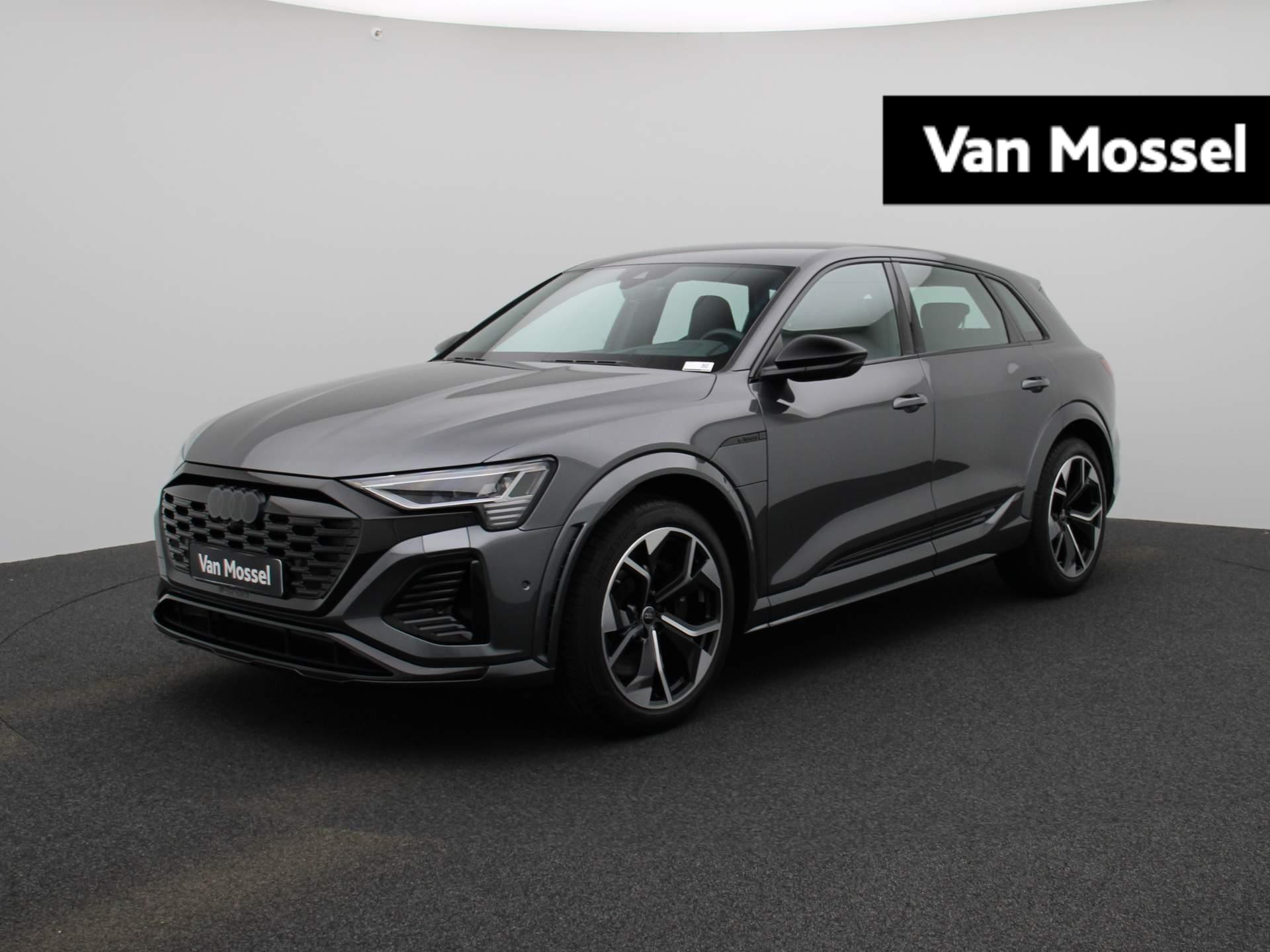 Audi SQ8 e-tron quattro 115kWh 503 PK | S-line | Automaat | Navigatie | 360 Camera | Trekhaak | Head-up Display | Adaptive Cruise Control | Climate Control | Stoelverwarming | Virtual Cockpit | LED Matrix | Lichtmetalen velgen |