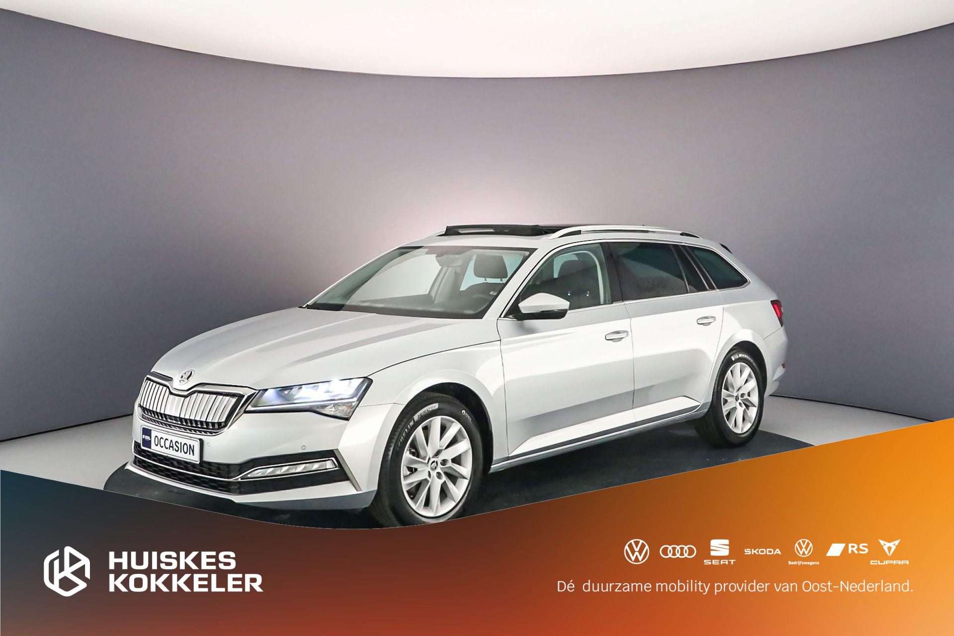 Škoda Superb Combi Business Edition 1.4 TSI PHEV 218pk DSG Automaat Panoramadak, Achteruitrijcamera, Elektrische achterklep, Navigatie, Cruise control, Parkeersensoren, LED koplampen