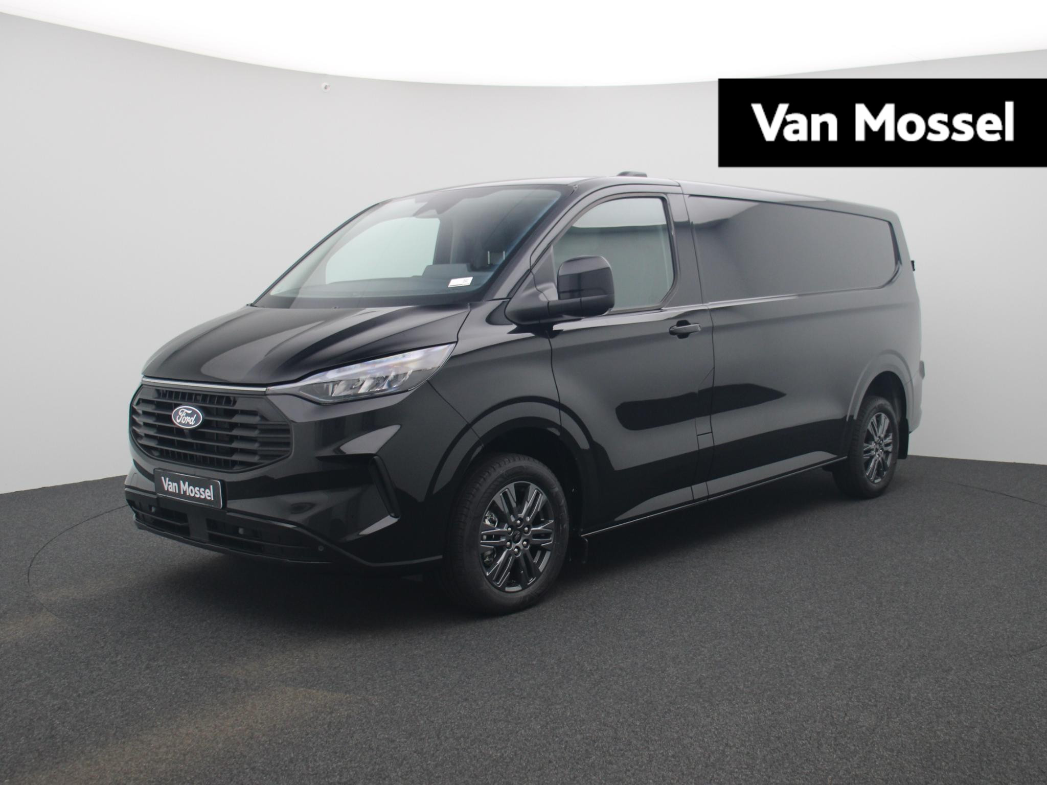 Ford Transit Custom 300 2.0 TDCI L2H1 Limited 136 pk | Navigatie | 17" Lichtmetalen velgen |