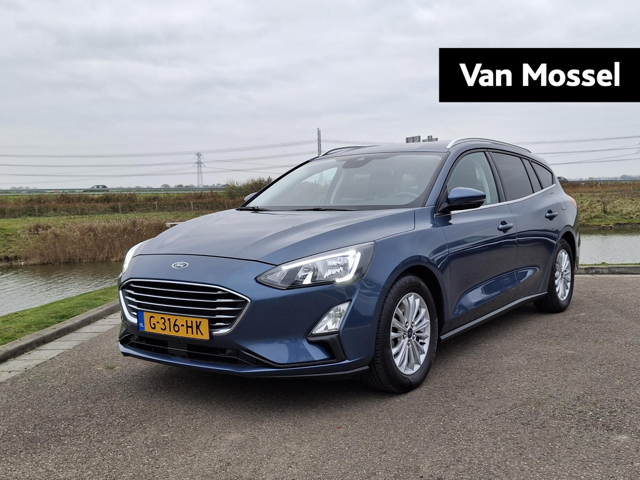 Ford Focus Wagon 1.0 EcoBoost Titanium Business | Apple CarPlay / Android Auto | Winterpakket | Parkeersensoren | Cruise Control |